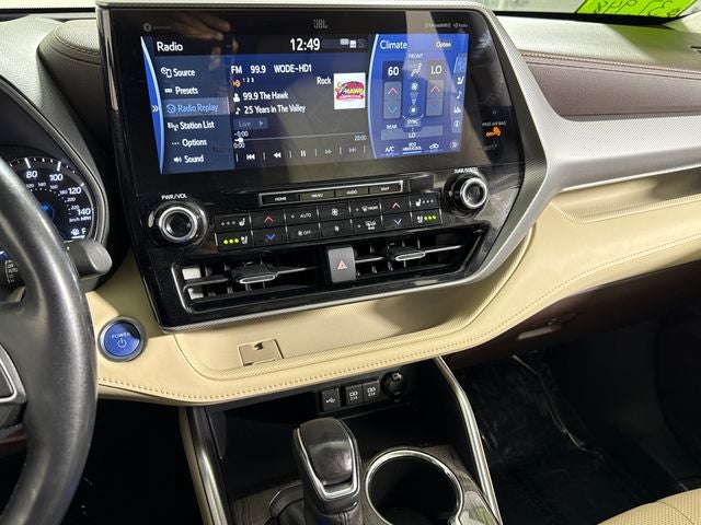 2021 Toyota Highlander Hybrid Platinum