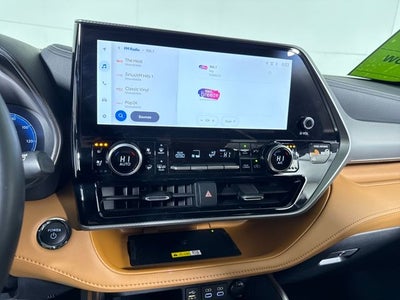 2023 Toyota Highlander Hybrid Platinum