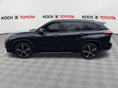 2022 Toyota Highlander XSE
