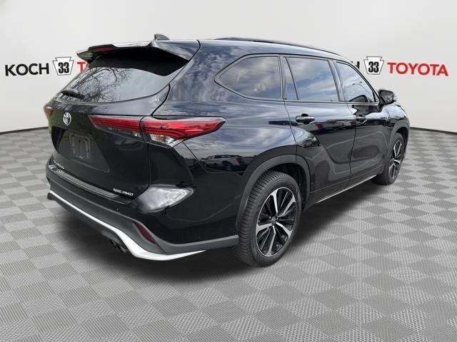 2022 Toyota Highlander XSE