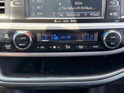 2019 Toyota Highlander SE
