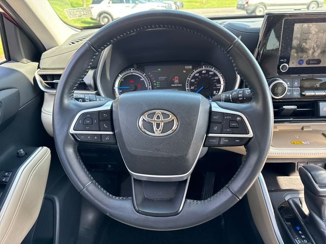 2023 Toyota Highlander Hybrid XLE