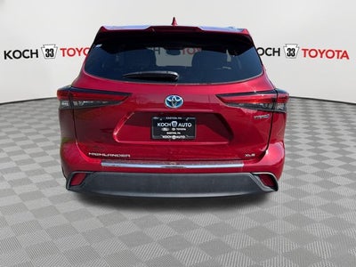 2023 Toyota Highlander Hybrid XLE