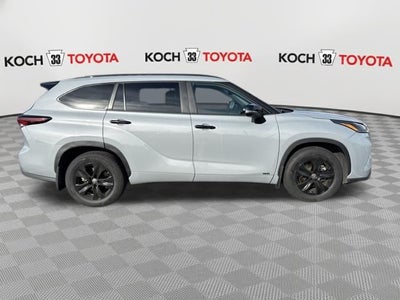 2024 Toyota Highlander Hybrid XLE Nightshade