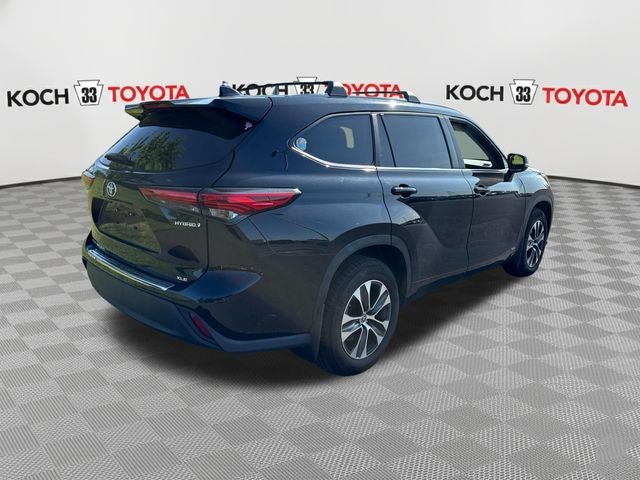 2023 Toyota Highlander Hybrid XLE