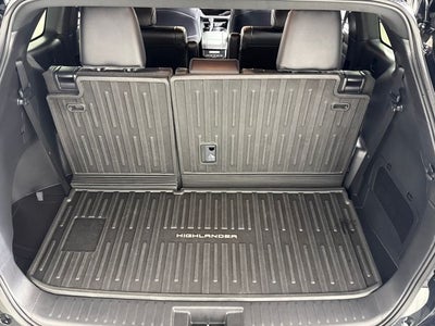 2025 Toyota Highlander XSE