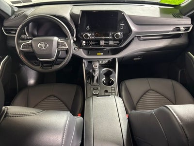 2025 Toyota Highlander XSE