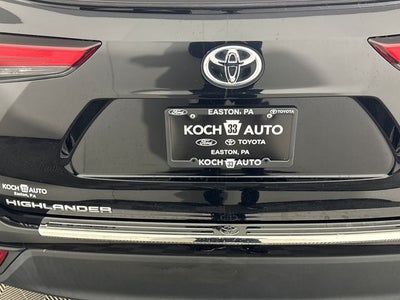 2023 Toyota Highlander LE