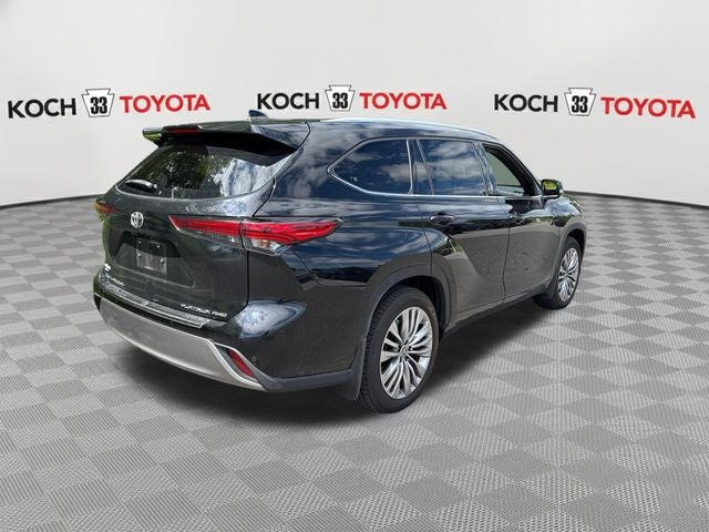 2023 Toyota Highlander Platinum