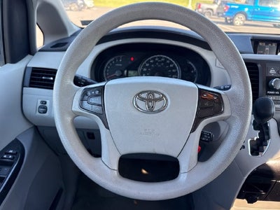 2011 Toyota Sienna LE