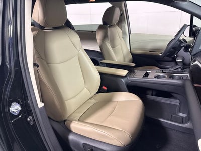 2023 Toyota Sienna XLE 7 Passenger