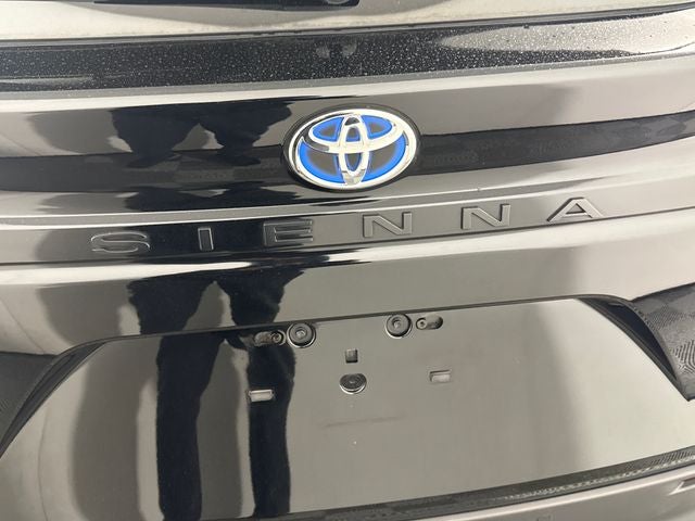 2023 Toyota Sienna XLE 7 Passenger