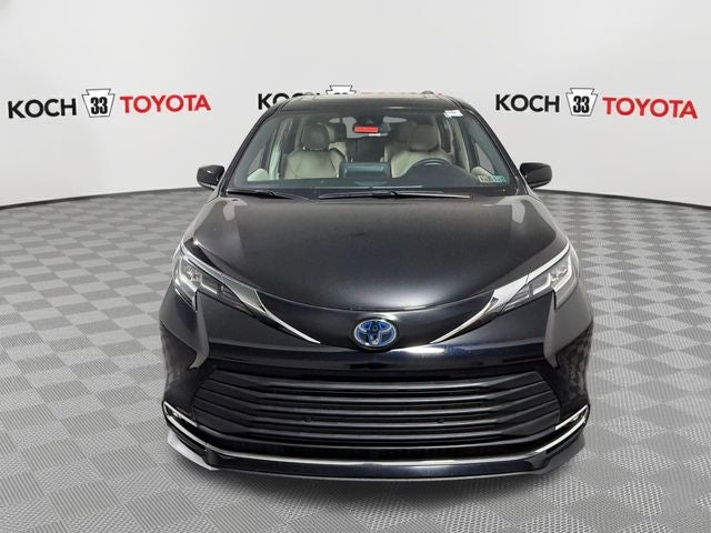 2023 Toyota Sienna XLE 7 Passenger