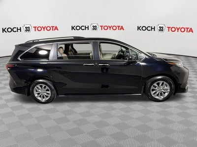 2023 Toyota Sienna XLE 7 Passenger