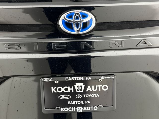2023 Toyota Sienna XLE 7 Passenger