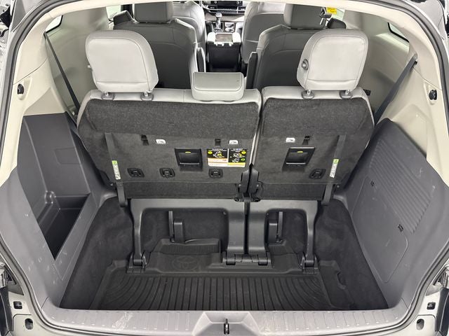 2023 Toyota Sienna XLE 7 Passenger