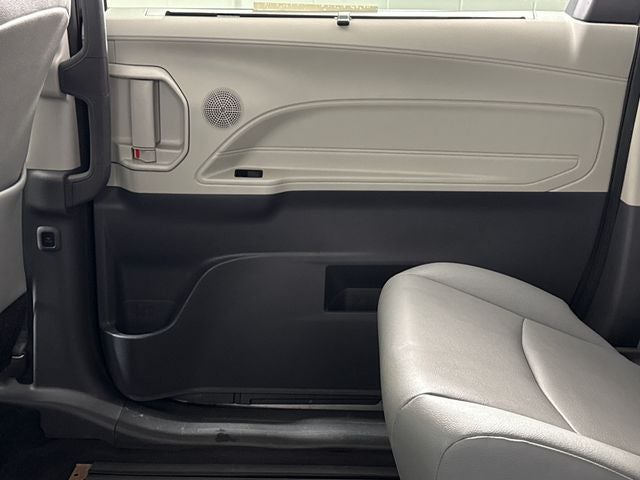 2023 Toyota Sienna XLE 7 Passenger