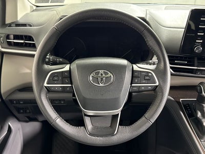 2023 Toyota Sienna XLE 7 Passenger