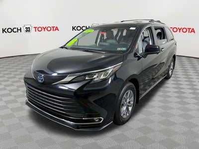 2023 Toyota Sienna XLE 7 Passenger