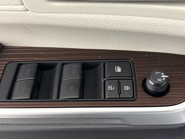 2023 Toyota Sienna XLE 7 Passenger