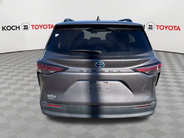 2022 Toyota Sienna XLE 7 Passenger