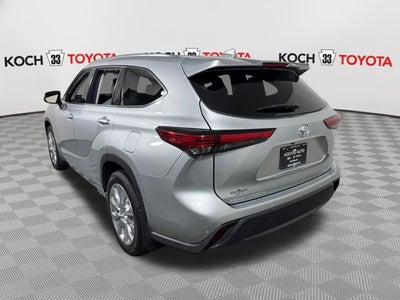2022 Toyota Highlander Limited
