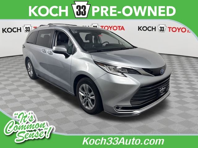 2022 Toyota Sienna Limited 7 Passenger
