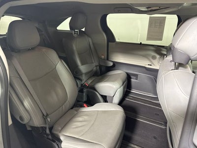 2022 Toyota Sienna Limited 7 Passenger