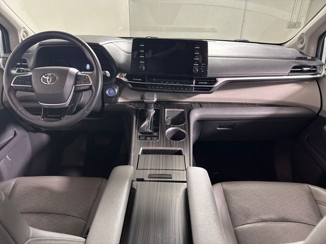 2022 Toyota Sienna Limited 7 Passenger
