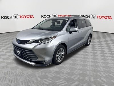 2022 Toyota Sienna Limited 7 Passenger