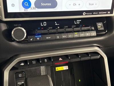 2023 Toyota Tundra Hybrid Platinum
