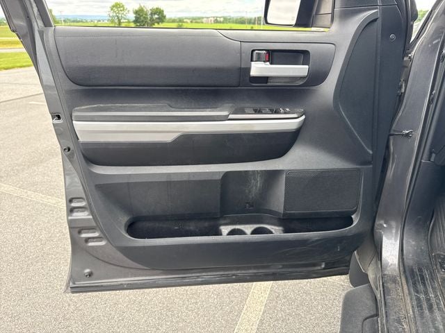 2018 Toyota Tundra SR5 5.7L V8