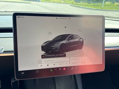 2023 Tesla Model 3 Performance