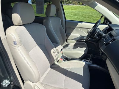 2009 Mitsubishi Outlander SE