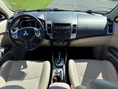 2009 Mitsubishi Outlander SE