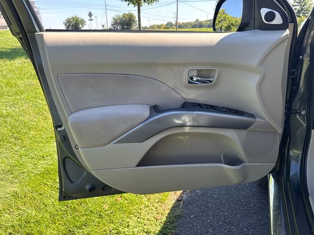 2009 Mitsubishi Outlander SE