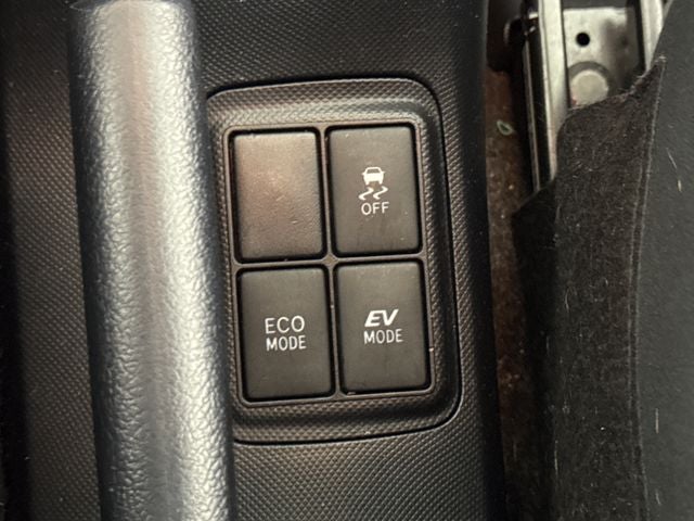 2017 Toyota Prius c Two