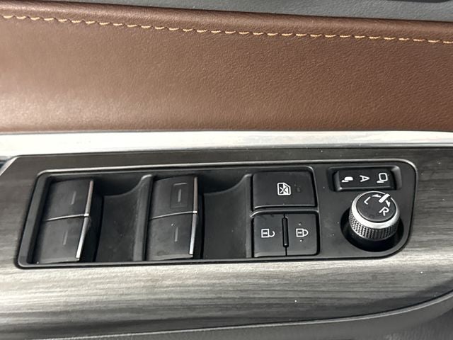 2023 Toyota Venza XLE