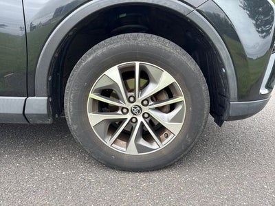 2016 Toyota RAV4 Hybrid XLE