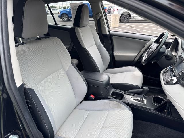 2016 Toyota RAV4 Hybrid XLE