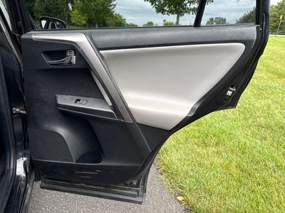 2016 Toyota RAV4 Hybrid XLE