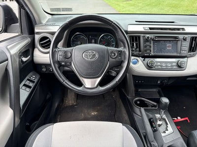 2016 Toyota RAV4 Hybrid XLE