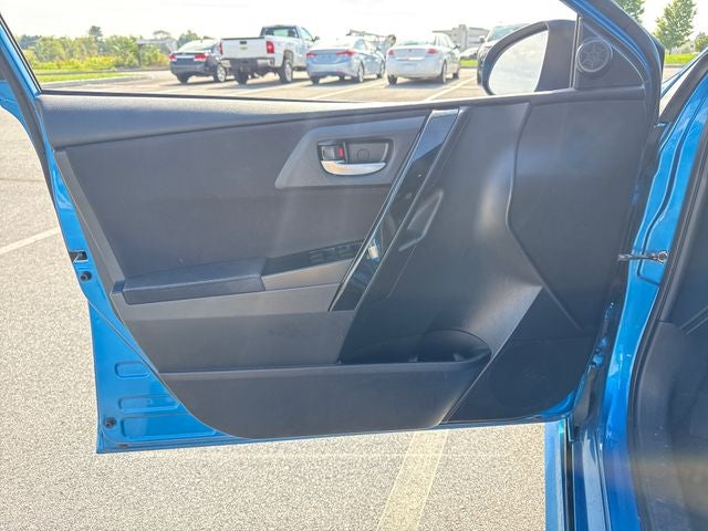 2016 Scion iM Base
