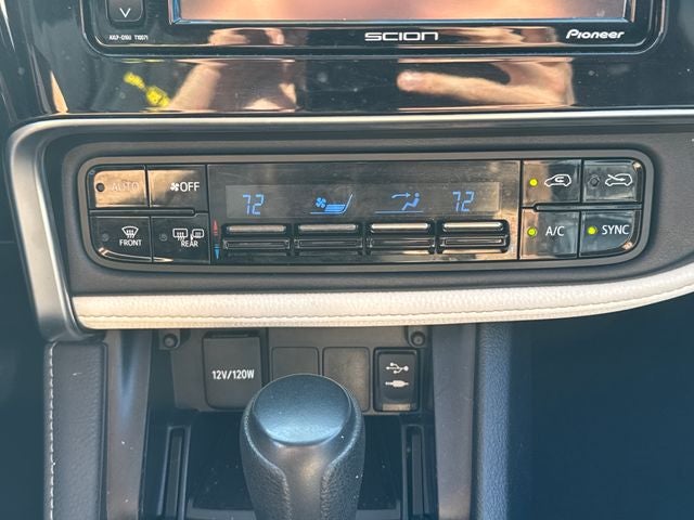 2016 Scion iM Base