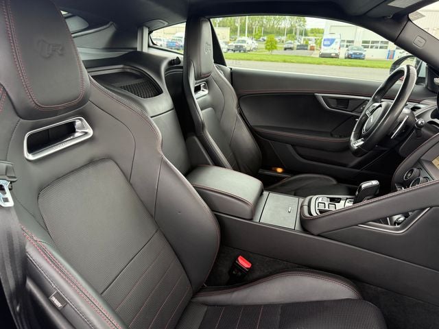 2019 Jaguar F-TYPE R