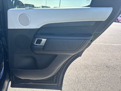 2023 Land Rover Discovery Metropolitan Edition