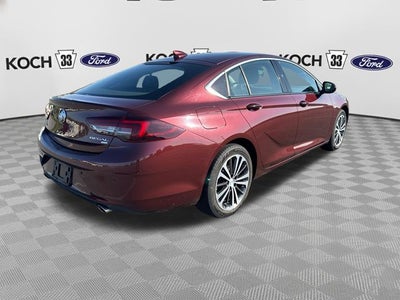 2018 Buick Regal Essence