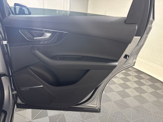 2019 Audi Q7 55 Premium Plus quattro