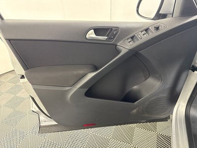2013 Volkswagen Tiguan S 4Motion