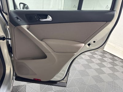 2010 Volkswagen Tiguan SE 4Motion